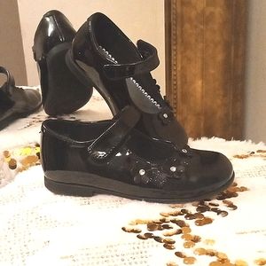 Rachel Shoes Black Patent Leather Flower Heart Design Shoe Children 8